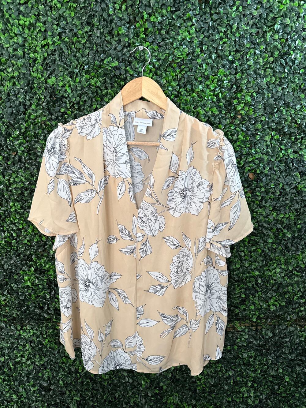 Liz Claiborne, Lightweight Floral Blouse Women’s size 1X